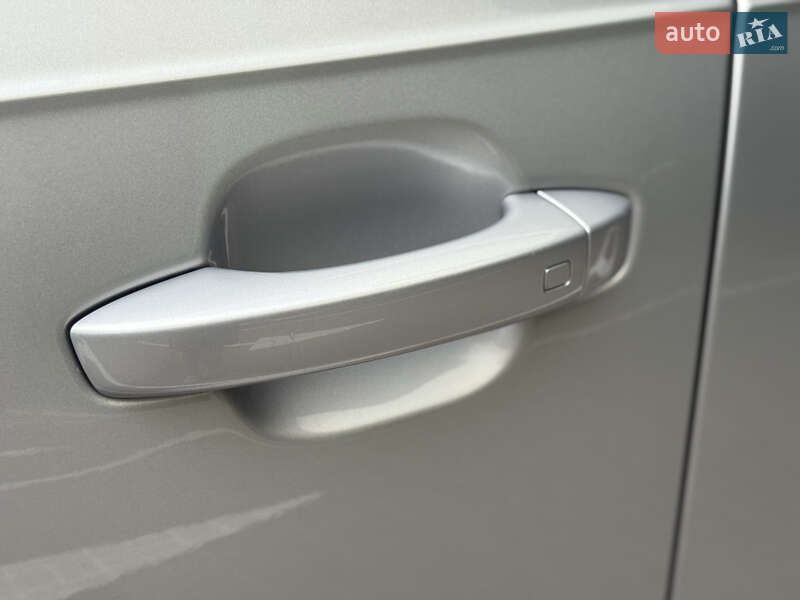 Внедорожник / Кроссовер Audi Q7 2015 в Киеве