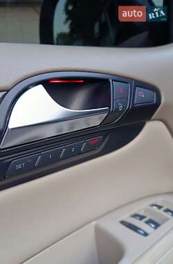 Позашляховик / Кросовер Audi Q7 2006 в 