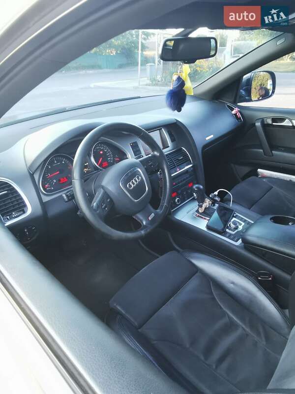 Внедорожник / Кроссовер Audi Q7 2007 в Виннице