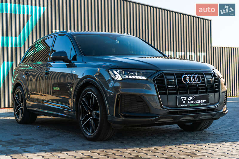 Внедорожник / Кроссовер Audi Q7 2019 в Мукачево