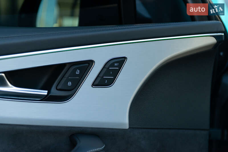 Внедорожник / Кроссовер Audi Q7 2019 в Мукачево