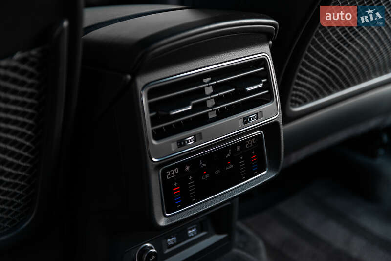 Внедорожник / Кроссовер Audi Q7 2019 в Мукачево