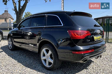 Позашляховик / Кросовер Audi Q7 2012 в 