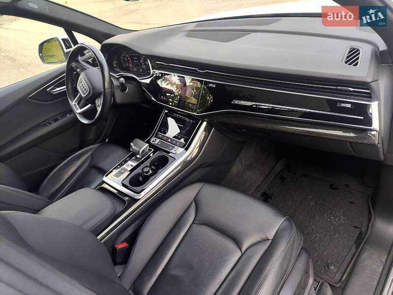 Позашляховик / Кросовер Audi Q7 2020 в Львові фото 18 Позашляховик / Кросовер Audi Q7 2020 в Львові