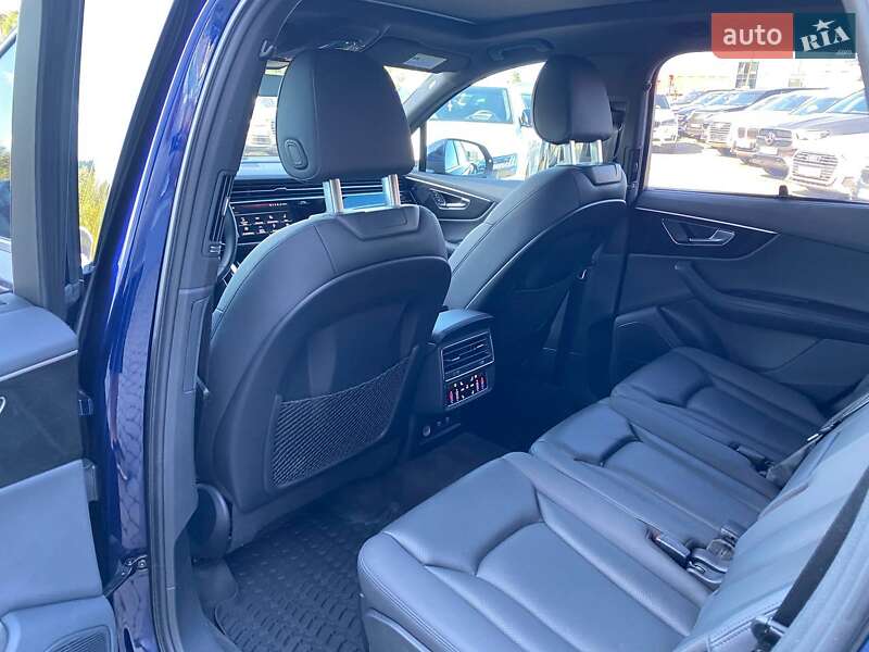 Внедорожник / Кроссовер Audi Q7 2021 в Львове