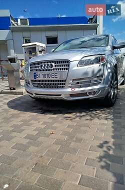 Внедорожник / Кроссовер Audi Q7 2006 в 