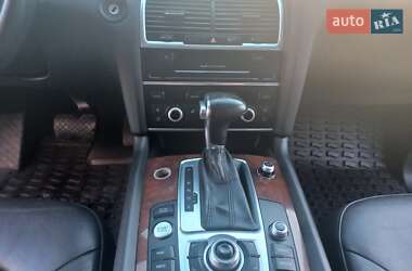 Внедорожник / Кроссовер Audi Q7 2014 в 