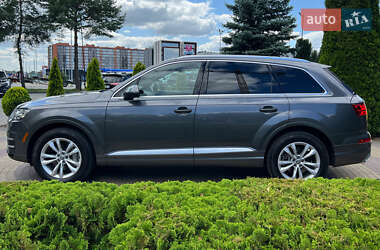 Внедорожник / Кроссовер Audi Q7 2018 в 