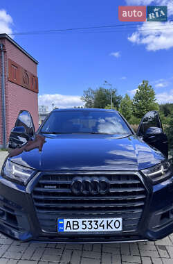 Внедорожник / Кроссовер Audi Q7 2016 в 