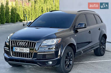 Внедорожник / Кроссовер Audi Q7 2015 в 