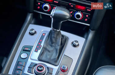 Внедорожник / Кроссовер Audi Q7 2015 в 