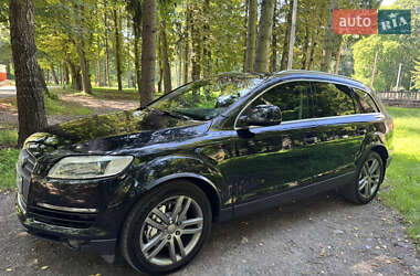 Позашляховик / Кросовер Audi Q7 2007 в 