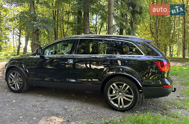 Позашляховик / Кросовер Audi Q7 2007 в 