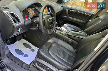 Позашляховик / Кросовер Audi Q7 2007 в 