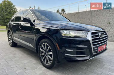 Внедорожник / Кроссовер Audi Q7 2017 в 