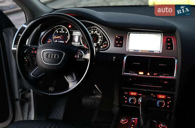 Внедорожник / Кроссовер Audi Q7 2013 в 