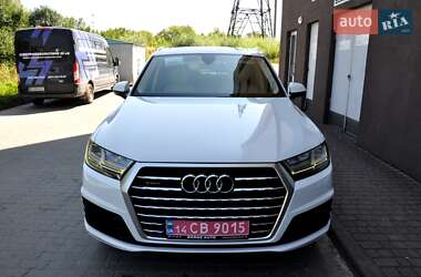 Внедорожник / Кроссовер Audi Q7 2017 в 