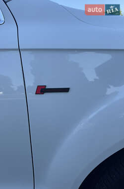 Внедорожник / Кроссовер Audi Q7 2013 в 