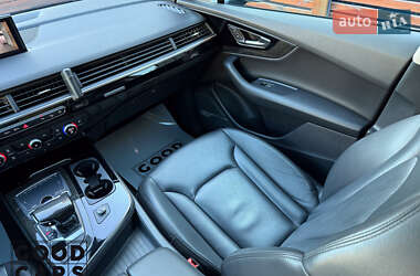 Внедорожник / Кроссовер Audi Q7 2019 в 