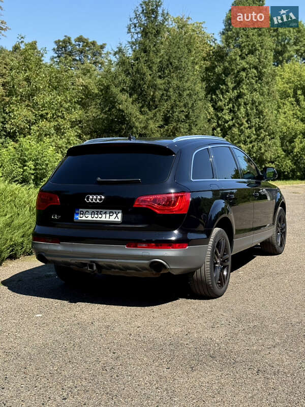 Внедорожник / Кроссовер Audi Q7 2012 в Бурштыне