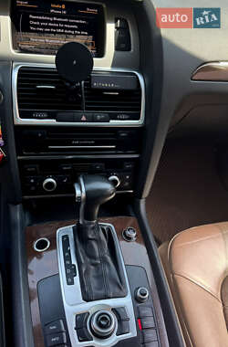 Внедорожник / Кроссовер Audi Q7 2012 в 