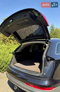 Внедорожник / Кроссовер Audi Q7 2012 в 