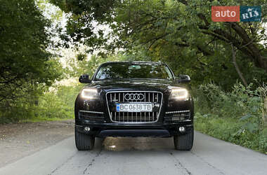 Позашляховик / Кросовер Audi Q7 2012 в 