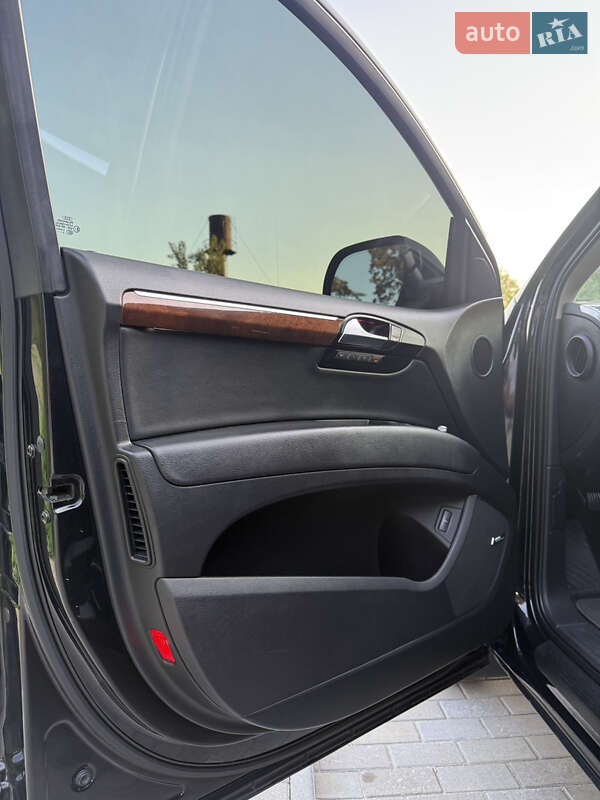 Внедорожник / Кроссовер Audi Q7 2012 в Стрые
