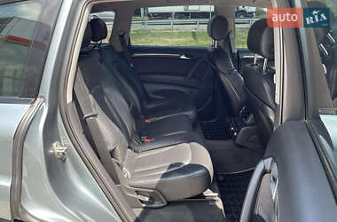 Внедорожник / Кроссовер Audi Q7 2009 в 