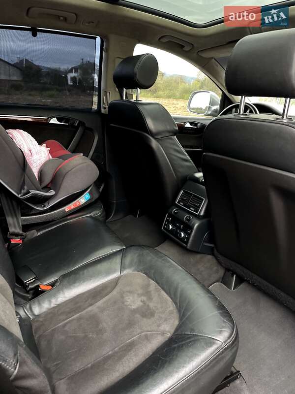 Позашляховик / Кросовер Audi Q7 2006 в Хусті