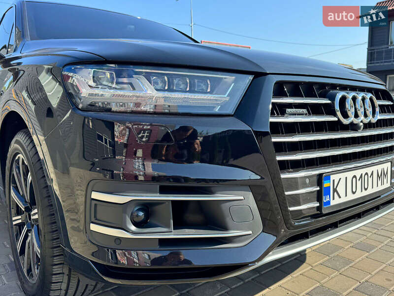 Внедорожник / Кроссовер Audi Q7 2018 в Киеве