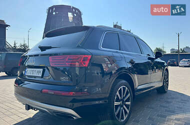 Позашляховик / Кросовер Audi Q7 2018 в 