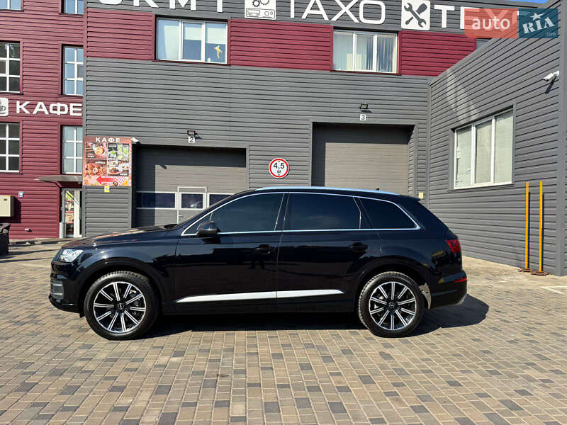 Внедорожник / Кроссовер Audi Q7 2018 в Киеве