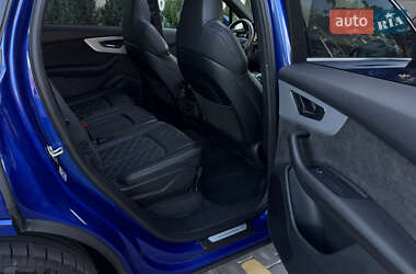 Внедорожник / Кроссовер Audi Q7 2021 в 