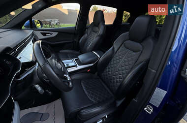 Внедорожник / Кроссовер Audi Q7 2021 в 