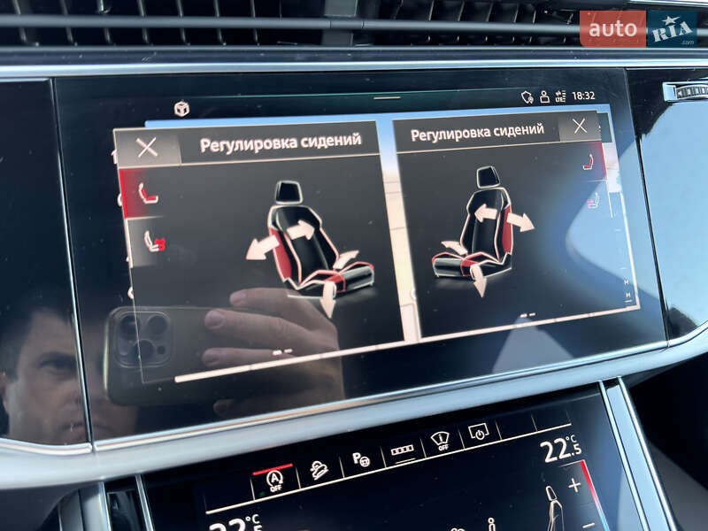 Внедорожник / Кроссовер Audi Q7 2021 в Киеве