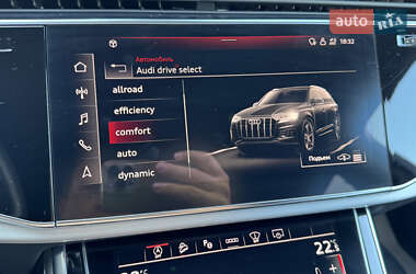Внедорожник / Кроссовер Audi Q7 2021 в 
