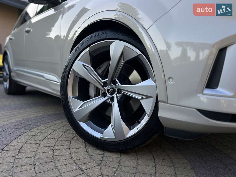 Внедорожник / Кроссовер Audi Q7 2020 в Львове