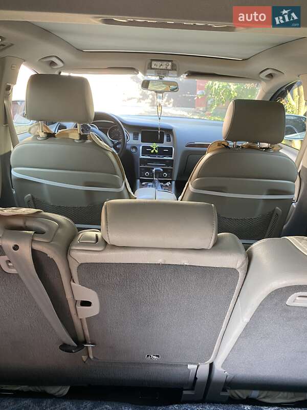 Позашляховик / Кросовер Audi Q7 2012 в Львові