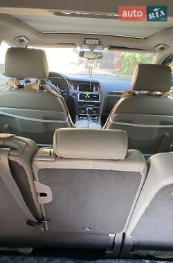 Внедорожник / Кроссовер Audi Q7 2012 в 