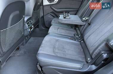 Внедорожник / Кроссовер Audi Q7 2019 в 