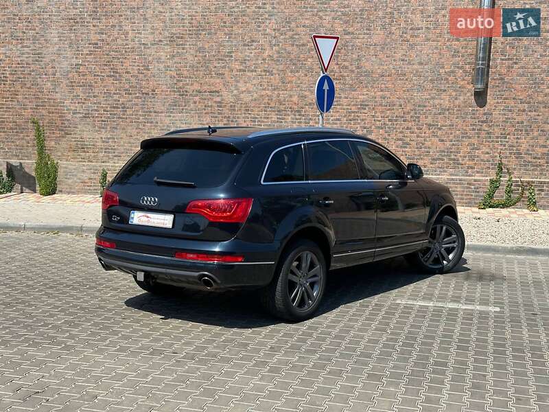 Внедорожник / Кроссовер Audi Q7 2012 в Одессе