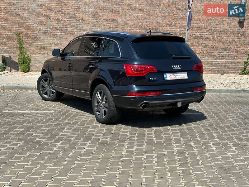 Внедорожник / Кроссовер Audi Q7 2012 в Одессе