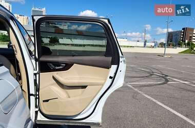 Внедорожник / Кроссовер Audi Q7 2019 в 