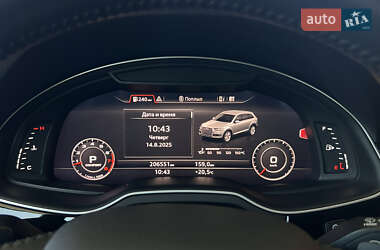Внедорожник / Кроссовер Audi Q7 2016 в 