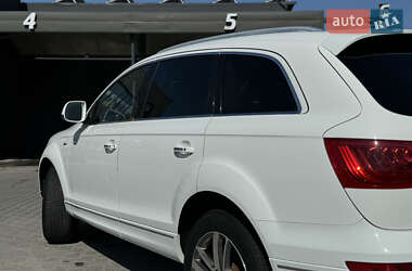 Внедорожник / Кроссовер Audi Q7 2014 в 