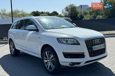 Внедорожник / Кроссовер Audi Q7 2014 в 