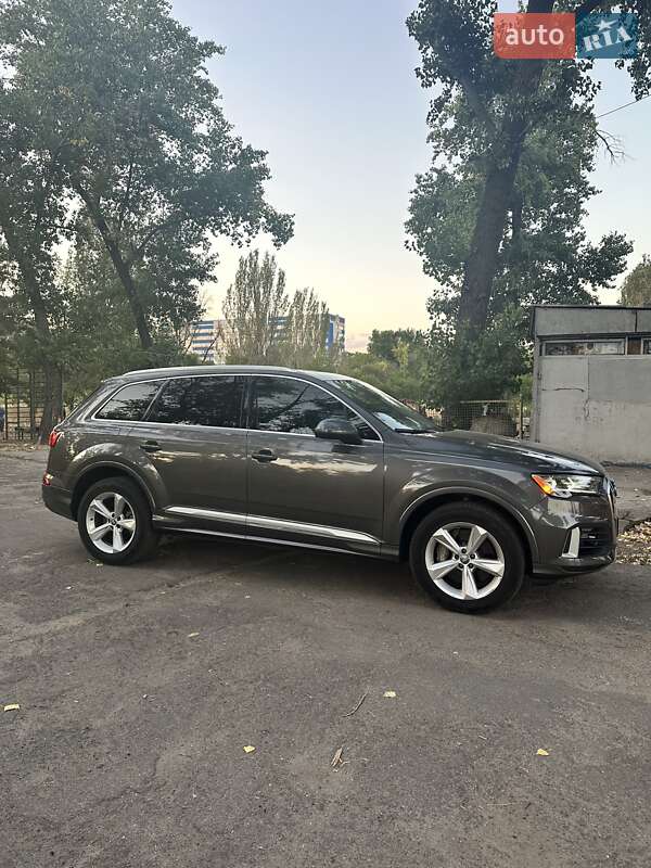 Внедорожник / Кроссовер Audi Q7 2020 в Запорожье