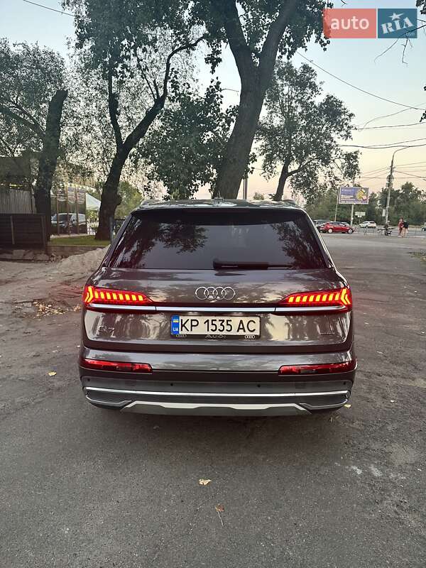 Внедорожник / Кроссовер Audi Q7 2020 в Запорожье