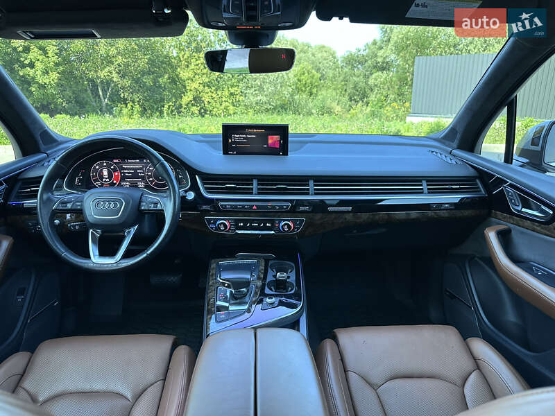 Внедорожник / Кроссовер Audi Q7 2017 в Луцке